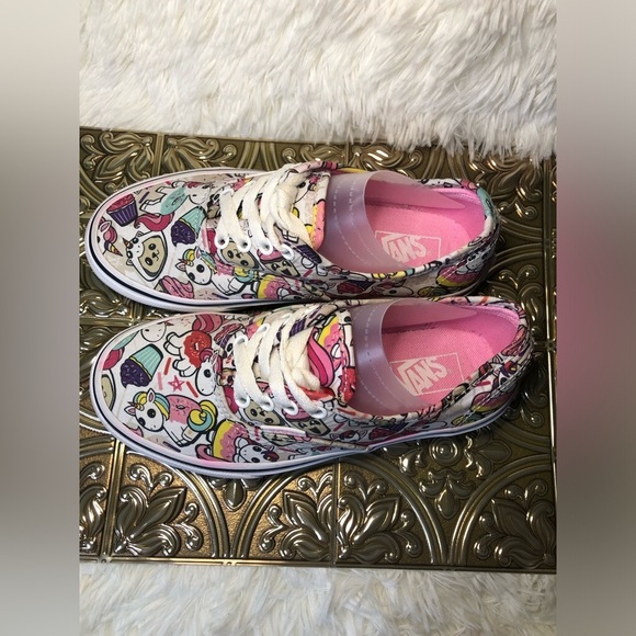 Vans Unicorn Print Kids Sneakers size 2 - Picture 3 of 16